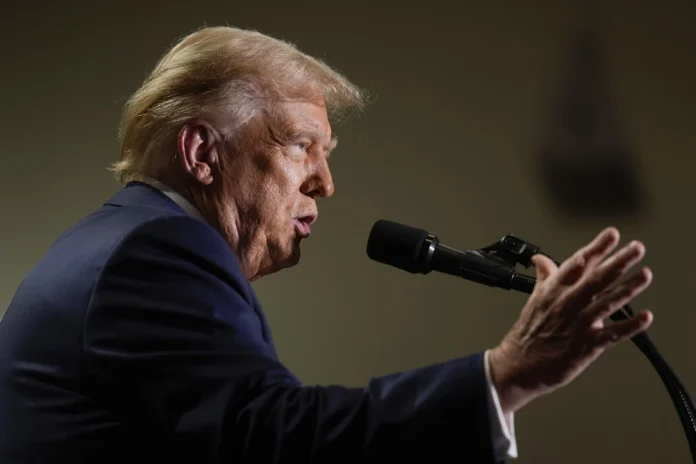 Varios republicanos se distancian del más reciente ataque de Trump contra Harris