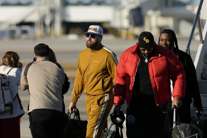 Eagles y Chiefs llegan a Nueva Orleans para la semana del Super Bowl