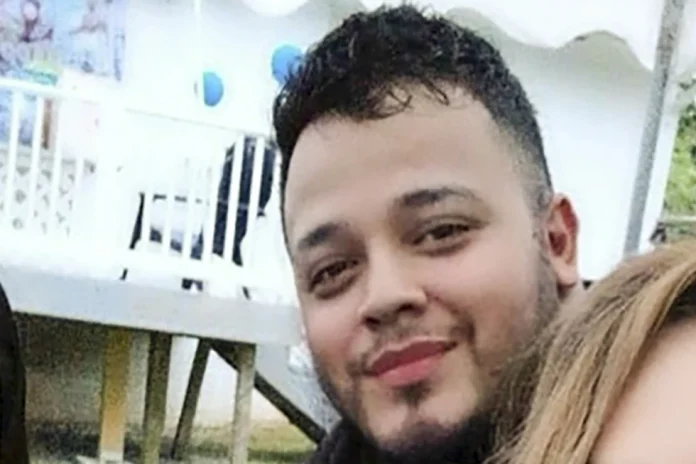 Jueza de EEUU afirma que deportación de inmigrante a prisión salvadoreña fue “totalmente ilegal”