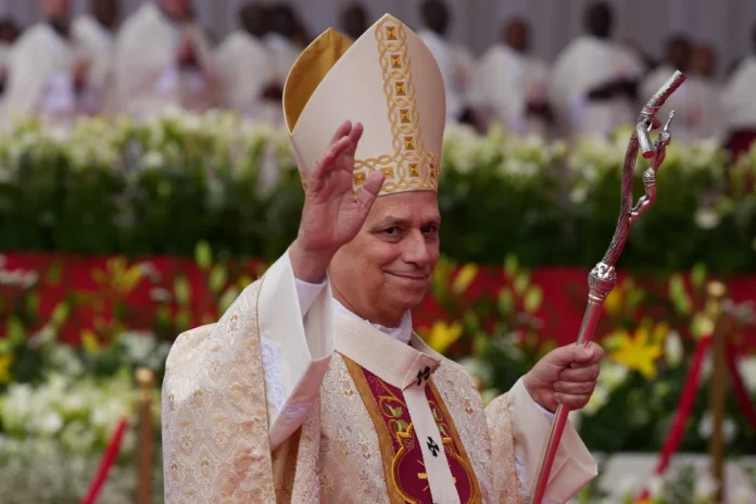 El papa culmina una visita histórica a África con una misa en Guinea Ecuatorial